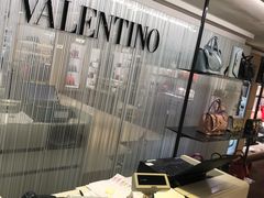 -文艺复兴百货(米兰大教堂广场店)