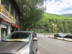 -天天向上素食餐厅(五台山店)