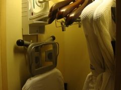 很时尚的大衣柜-深圳东部华侨城茵特拉根酒店