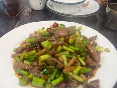 -余杨鸭鸭餐厅
