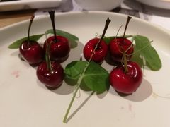 樱桃鹅肝-小大董·烤鸭(凤凰汇店)