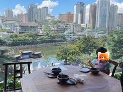 -包整·丝娃娃(一览甲秀楼风景店)