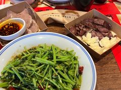 炒茼蒿-新兴园饺子馆(河南街店)