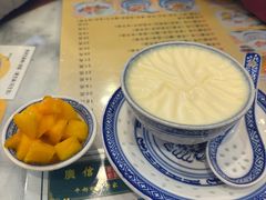 -广信牛奶甜品世家(台东店)
