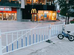 -麦当劳(展览路店)