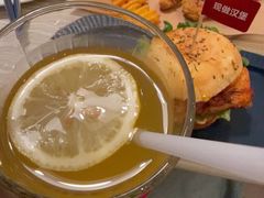 -必胜客(绿地新都会店)