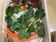云南鸡枞米线-季季山·云南野生菌火锅(上海首店)