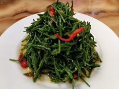 -苏莱特色牛骨滩羊手抓馆(长城东街总店)