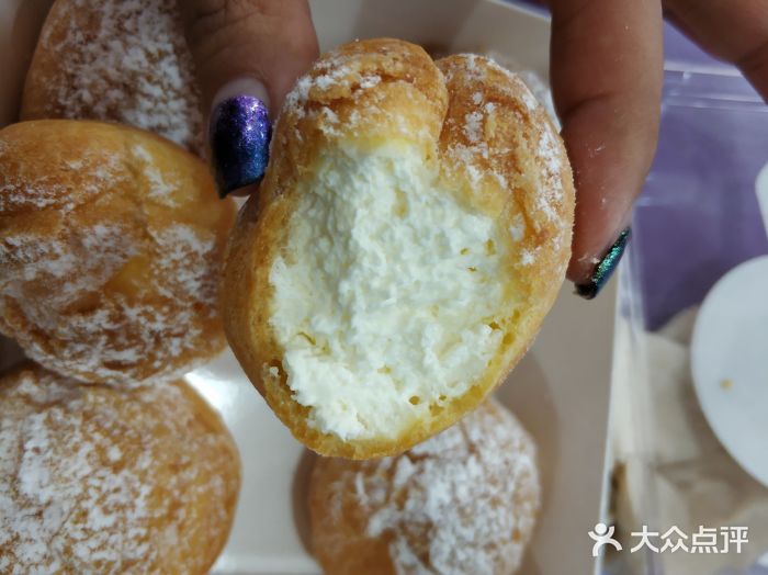 高力乐面包咖啡厅(西塔店)原味泡芙图片