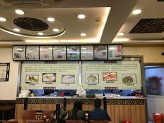 -小姜锅贴(凤凰街店)