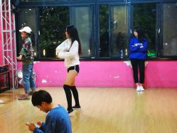 -DOS HOP潮上舞蹈