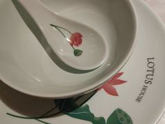 -荷花亭·湖北融合菜(中商广场店)