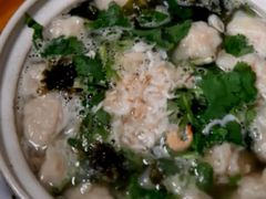 -小许三鲜砂锅馄饨店(家多乐烟酒店)