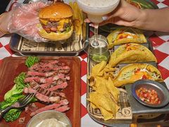 -鲨鱼美式餐厅酒吧Sharky