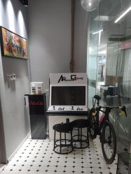 -老男孩男士理容馆·理发·烫染·修面