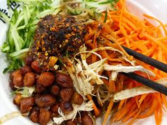 -牛一嘴·兰州牛肉面·大盘鸡(财富中心店)