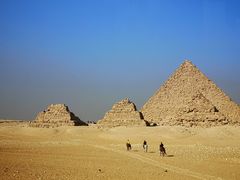 -吉萨金字塔群