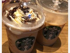 -星巴克臻选(上海中环广场2F店)