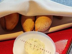 -弦月窗LUNETTE BY AMANDA(复兴路店)