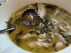 -严记小天府酸菜鱼(西四路店)