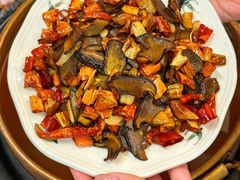 -阿山卓·野生菌火锅·纳西火塘烤肉