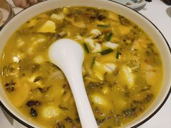 -江城小馆陕南妈妈菜·全球旅行餐厅(钟楼店)