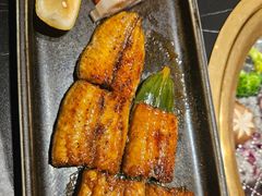 -山川小町·极番烧肉(新地假日广场店)