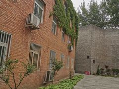 -草场地艺术区