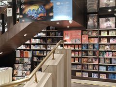 -钟书阁(群光广场店)