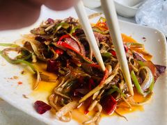 茶树菇炒酱肉-一把骨(盐市口店)