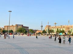 -艾提尕尔清真寺