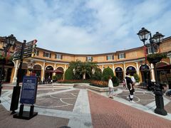 -佛罗伦萨小镇广佛名品奥特莱斯(疏港路店)