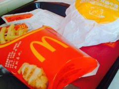 -麦当劳(龙洞店)