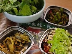 -蒙自源米线大王(东站店)