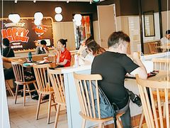 用餐区-肯德基(福民路店)