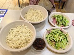 -黑八私房老北京炸酱面