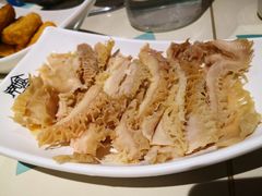 毛肚-南城十里潮汕鲜牛火锅·鲜虾生滚粥(融汇老商埠店)