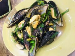 姜葱炒青口-贞姨美食·老字号海鲜大排档