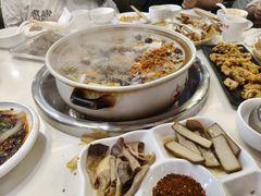 -土连锅·现熬养生汤锅(梁家巷店)