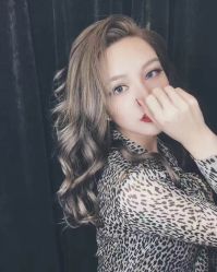 锁骨发长➕金亚麻发色-i Style潮牌美发沙龙