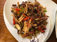 -小厨子私房菜·云南美食店
