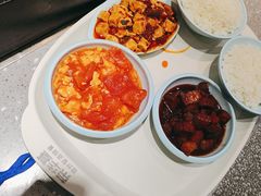 -荣华基·现炒快餐(肇嘉浜路店)