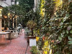 -Osteria Garden 生蚝花园餐厅(原进贤路店)