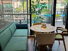 -广州花都融创文旅城希尔顿惠庭酒店