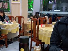 大堂-官塘陈记鱼生·潮汕砂锅粥·牛肉火锅(潮枫路总店)