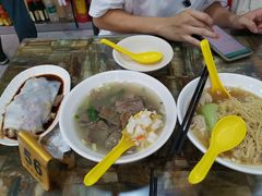 -燊意布拉肠云吞面(中山四路店)