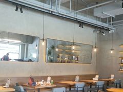 -三勾JJJ Burger&Coffee(梅溪湖店)