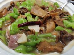 青椒烩青头菌-外滩·云南人家(昆明旗舰店)