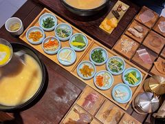 -银米·云南传统过桥米线(双廊黑金冠店)
