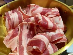 -围炉肉舍•炭烤活鳗•丹东海鲜烤肉(步行街店)